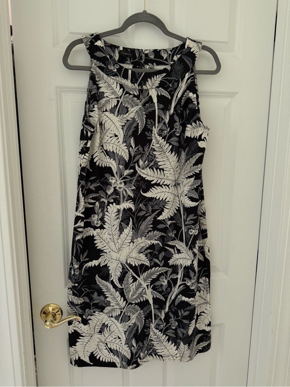 Talbots Black and White Tropical Leaf Shift Dress